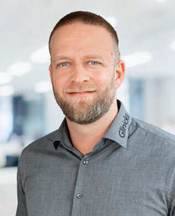 Dennis Einicke